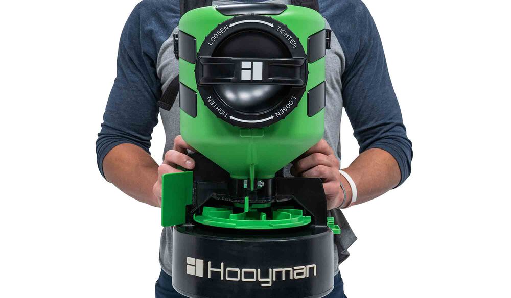 Hooyman 24V Spreader
